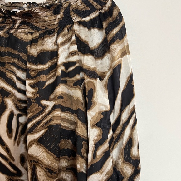 Y2K Cache Silk 3/4 Sleeve Top Off Shoulder Animal Print Slight Stretch Size M - Picture 2 of 6